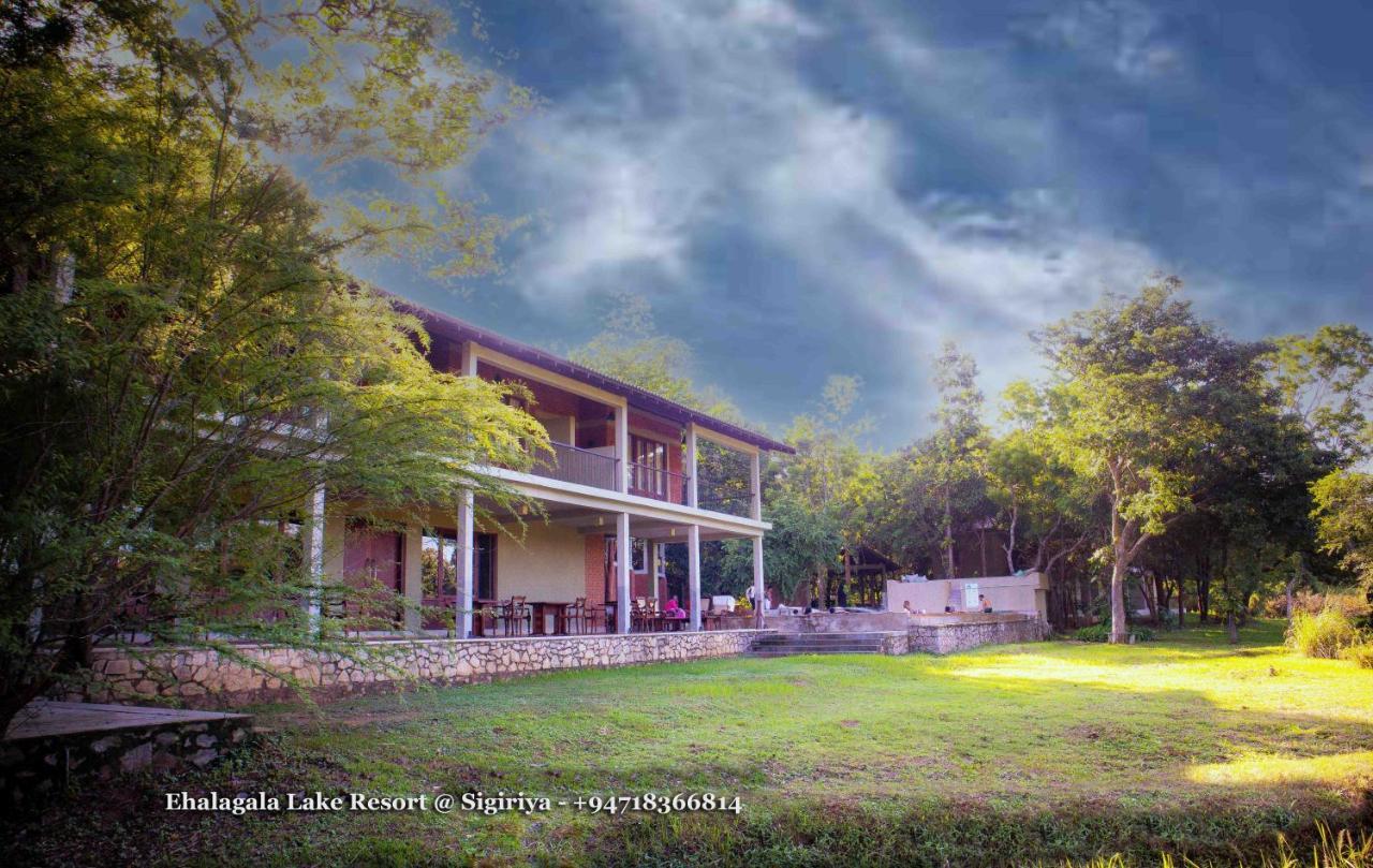 Ehalagala Lake Resort Sigiriya Exterior foto